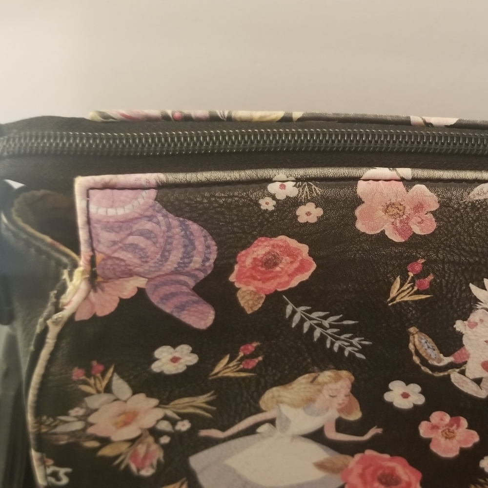 FINAL PRICE Loungefly Disney Alice in Wonderland bag - Picture 8 of 15